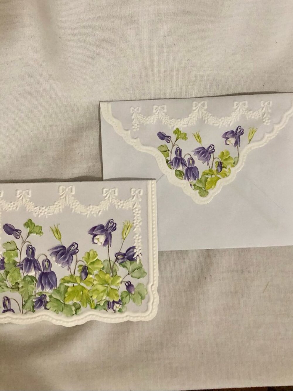 Lilac Drop Note Cards - Picture 2 of 5